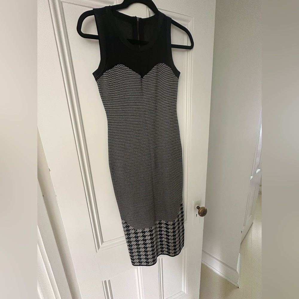 Rachel Roy Sleeveless midi-dress with leather trim